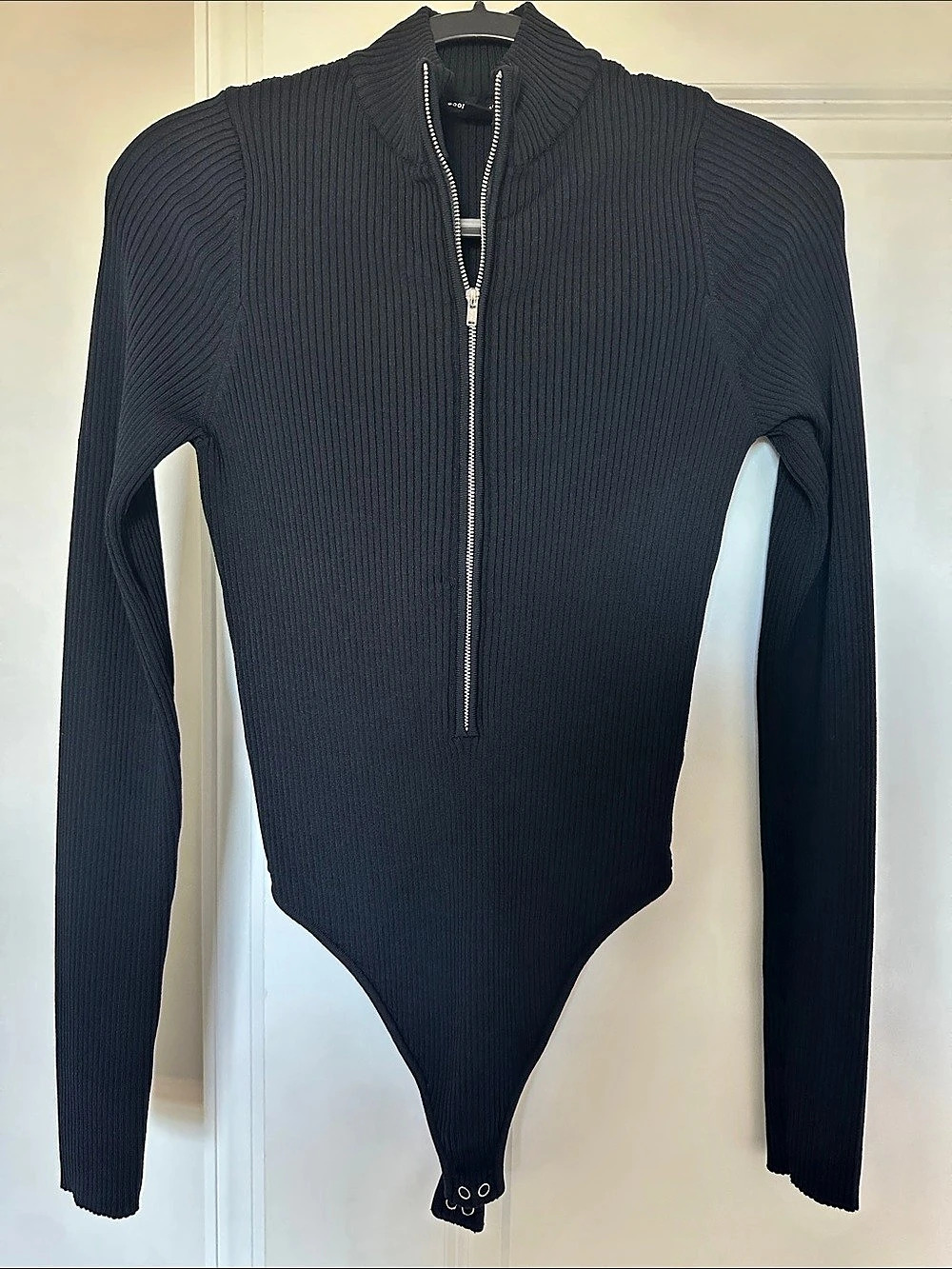 Good American Long Sleeve Rib Thong Bodysuit Black